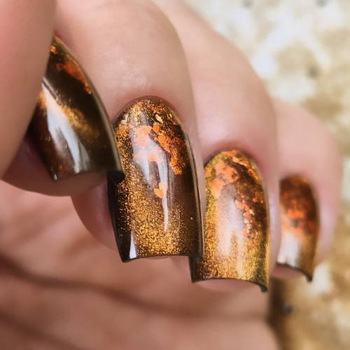Travail d'ongles ObsidiAnn
