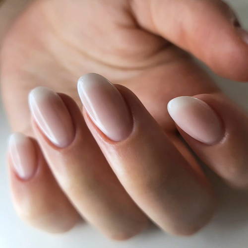 Travail d'ongles ObsidiAnn
