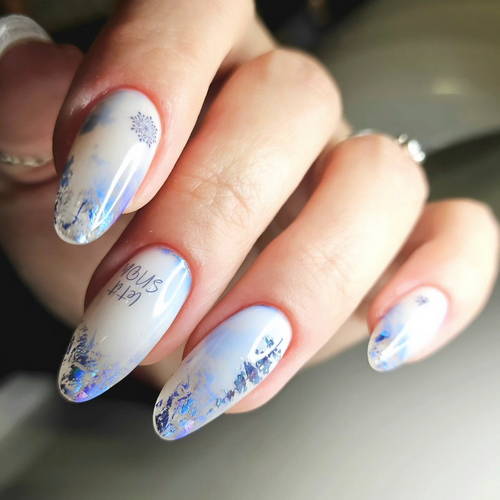 Travail d'ongles ObsidiAnn